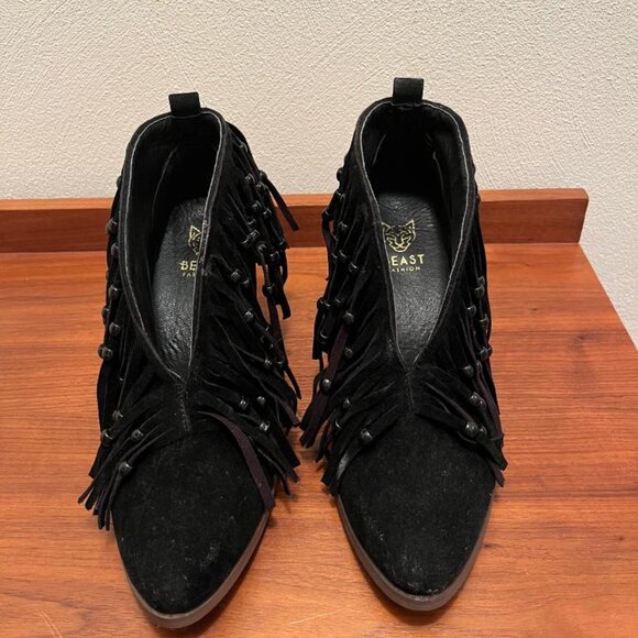 Women's Beast Fashion Black Suede Ankle Boots with Fringe & Beads size 7.5/38 - Picture 3 of 6
